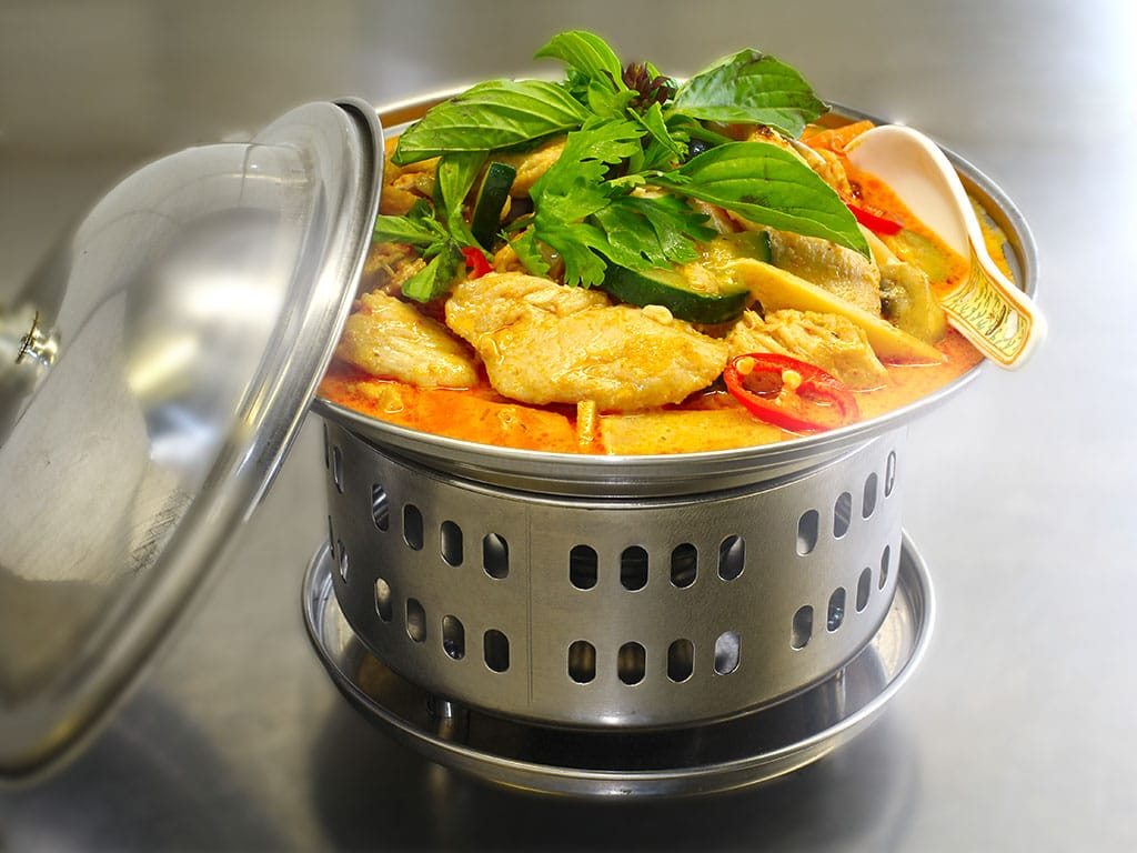 Hähnchenbrustfilet in rotem Thai-Curry